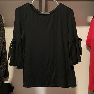 White House black market t shirt bell sleeves top